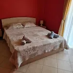 Central Gem, Free Parking Homestay