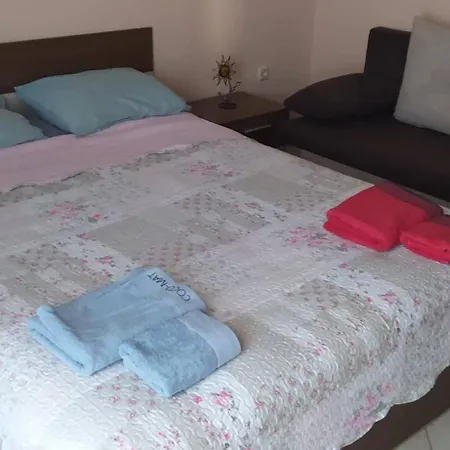 Central Gem, Free Parking Δράμα