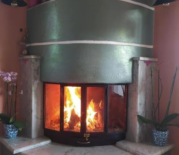 Central Gem, Free Parking *