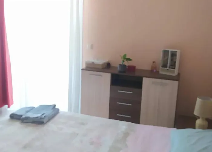 Δωμάτια σε οικογενειακή κατοικία Central Gem, Free Parking